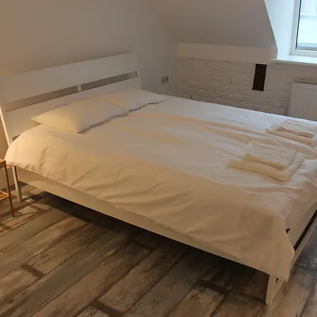 Three-bedroom On Peldu 19 Dzīvoklis Riga